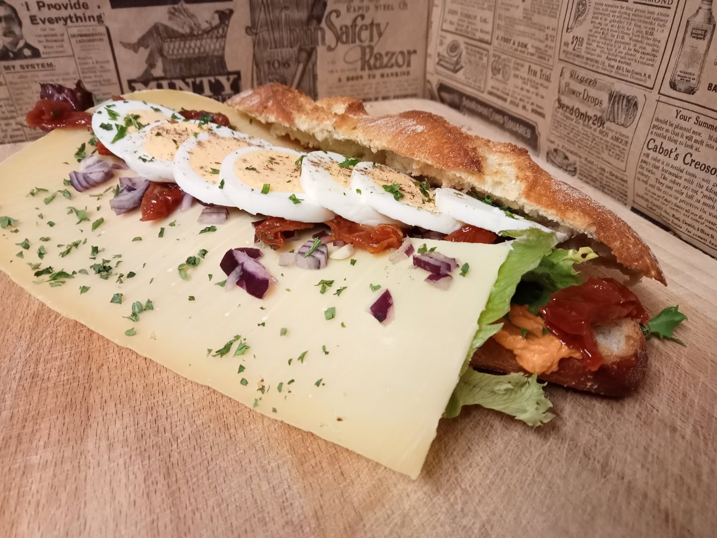 Broodje Pittige Humus Vegetarisch