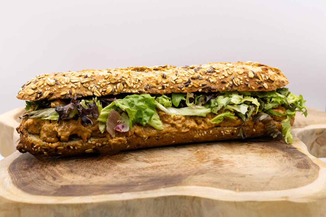 Broodje Kip Saté Salade
